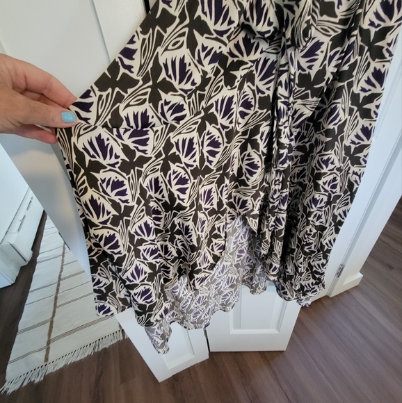 FLORAL WRAP DRESS - Picture 5 of 9